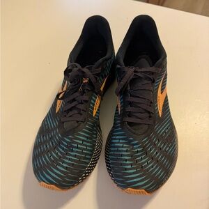 Brook’s Men's Black and Orange Running Shoes